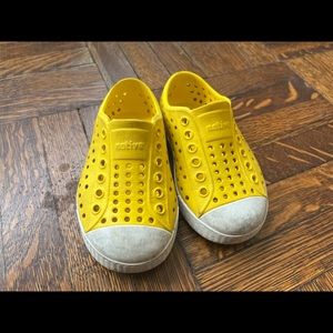 Yellow Kids Native Shoes Sz 6